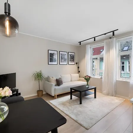 Newly Renovated In A Classic Building * Берген