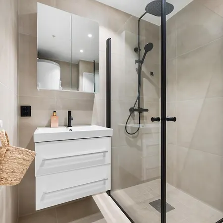 Newly Renovated In A Classic Building Apartamento *