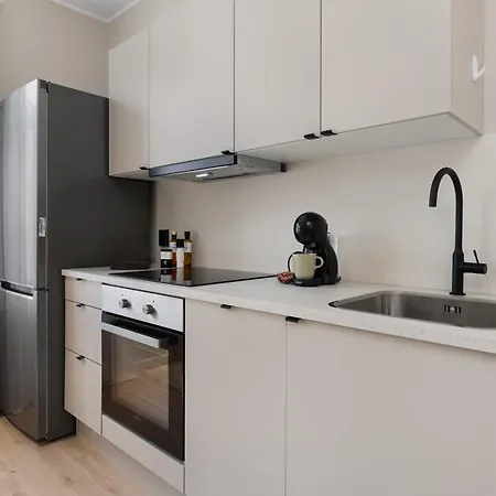 Newly Renovated In A Classic Building Apartamento *