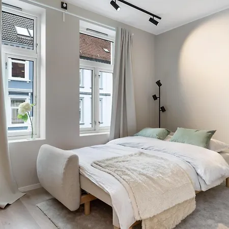 Apartamento Newly Renovated In A Classic Building Bergen